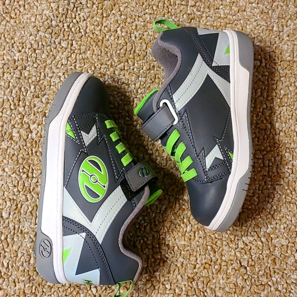 Boys Heelys